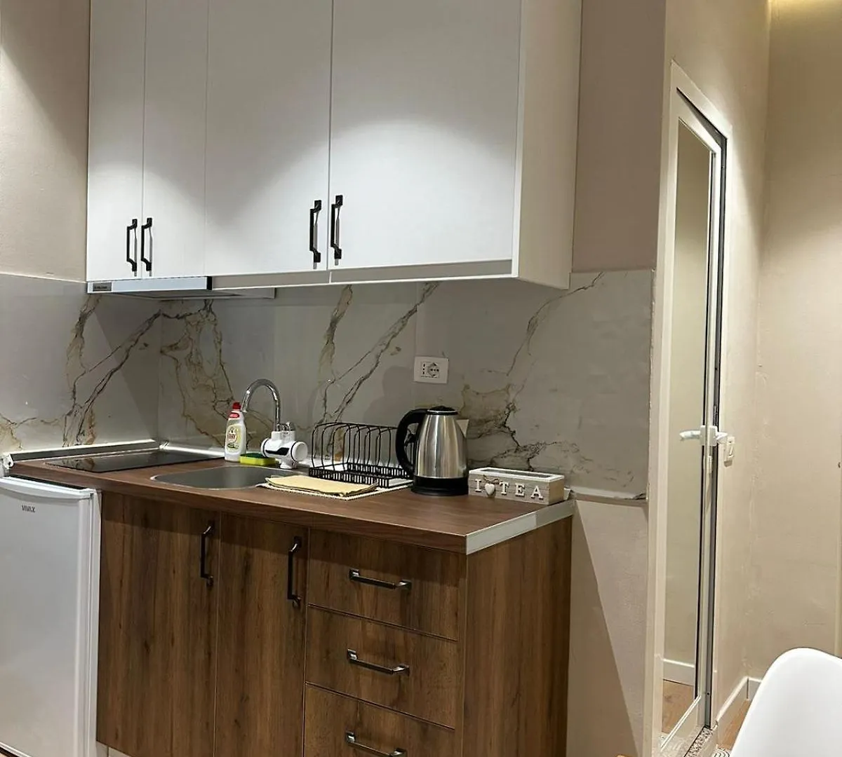 Meko Apartments Tiran 0*,  Arnavutluk
