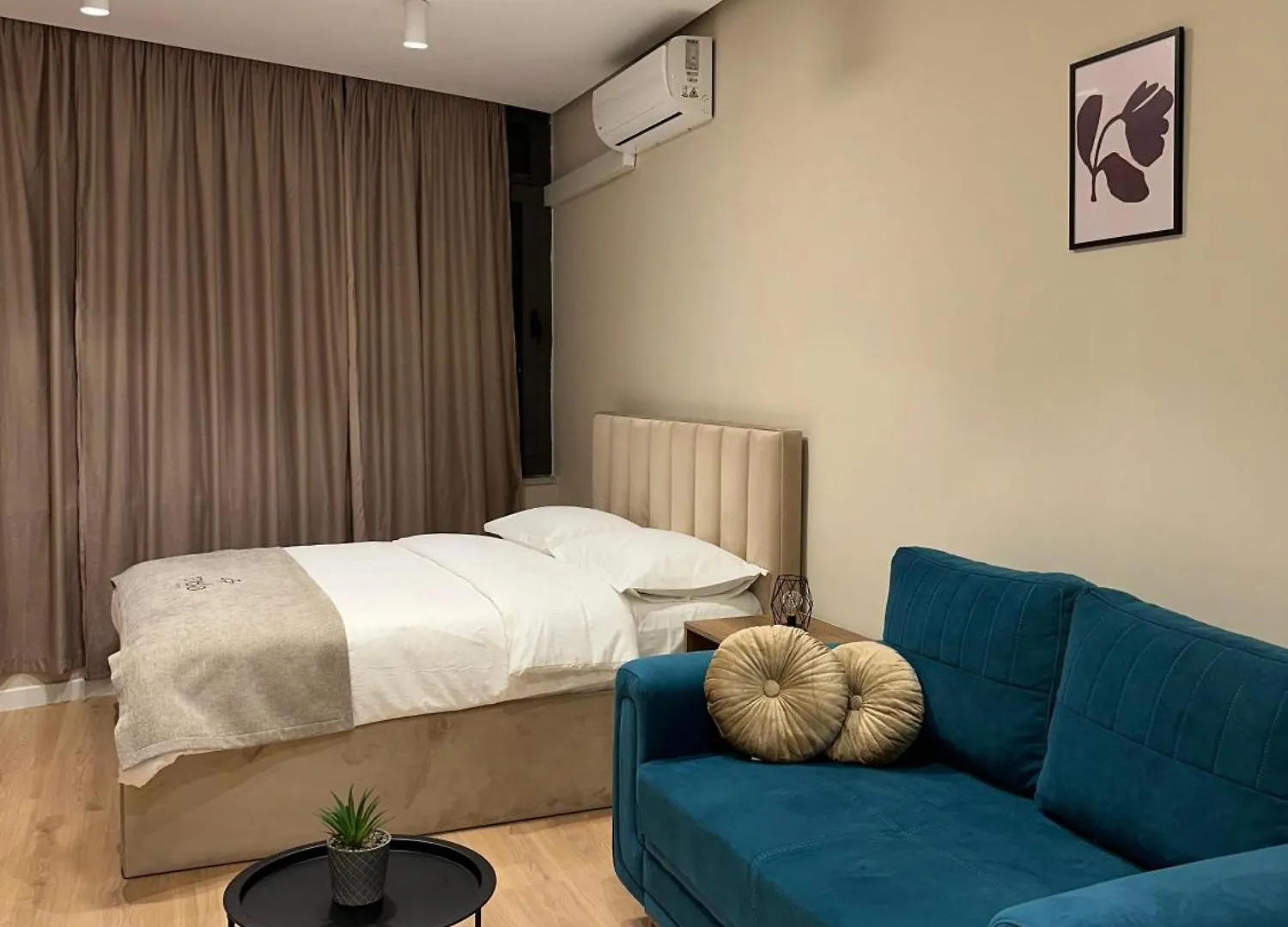 Meko Apartments Tiran 0*,